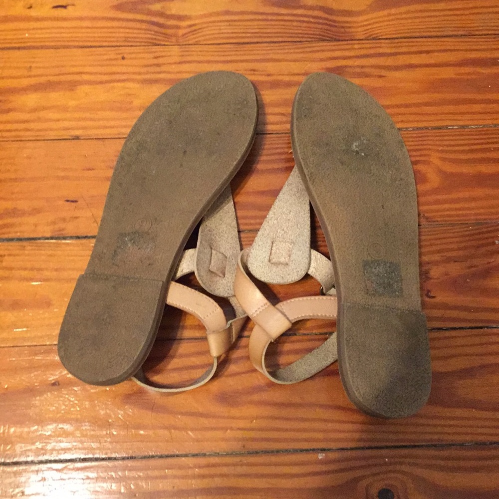 Universal Thread T-strap Sandals! - Picture 2 of 4